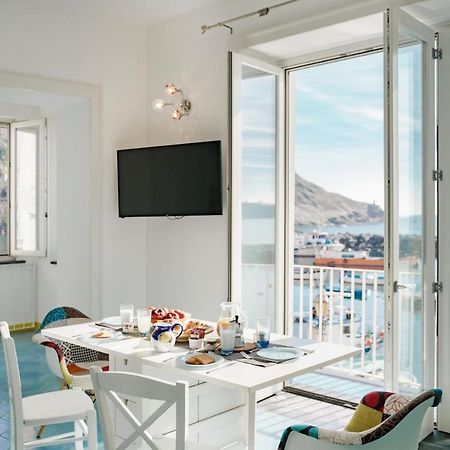 Corricella Exclusive Loft - Gioia Apartments Прочида Екстериор снимка